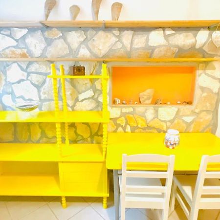 Colorful And Happy Apartment Sukosan - With Parking Zewnętrze zdjęcie